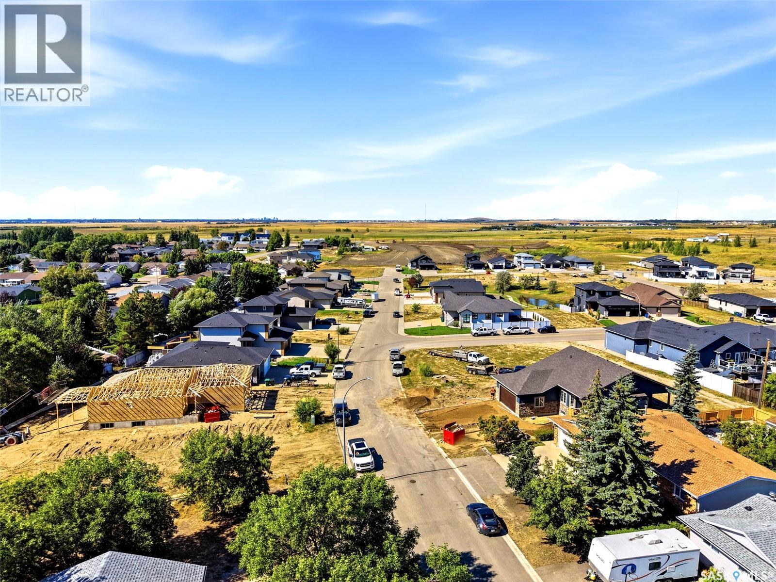 715 3Rd Avenue, Pilot Butte, SK