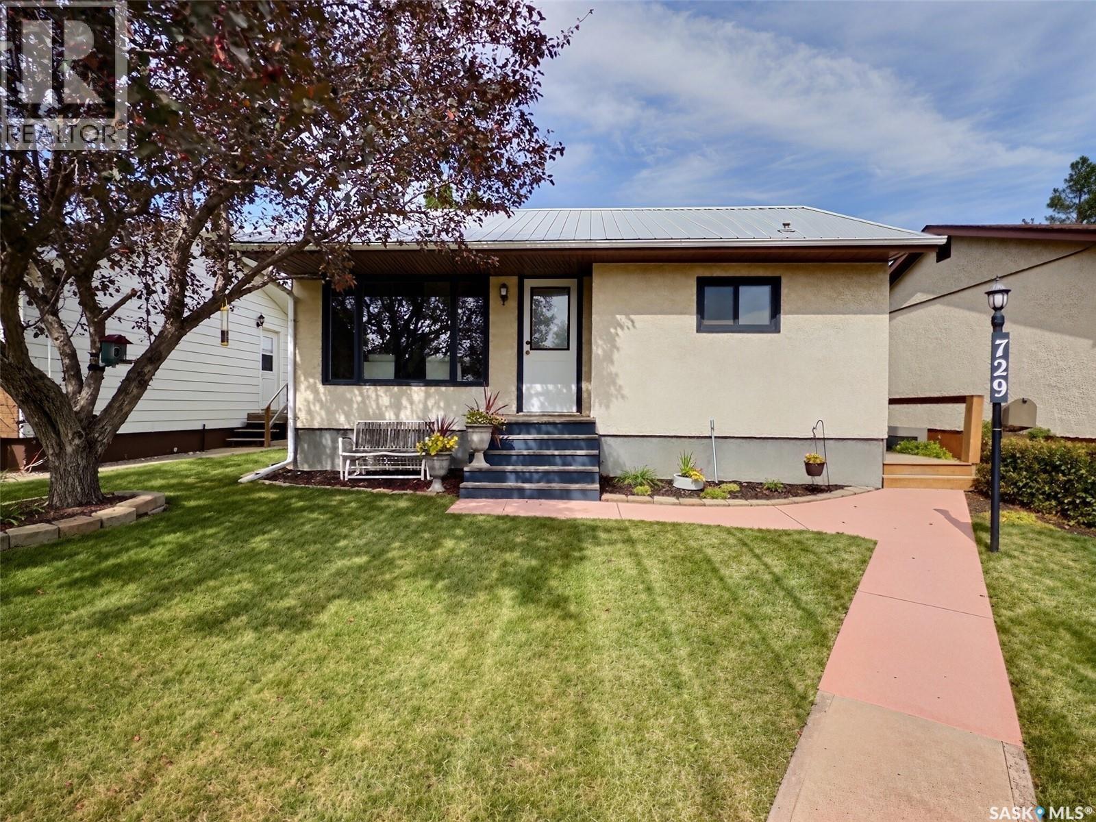 729 Isabelle Street, Estevan, SK