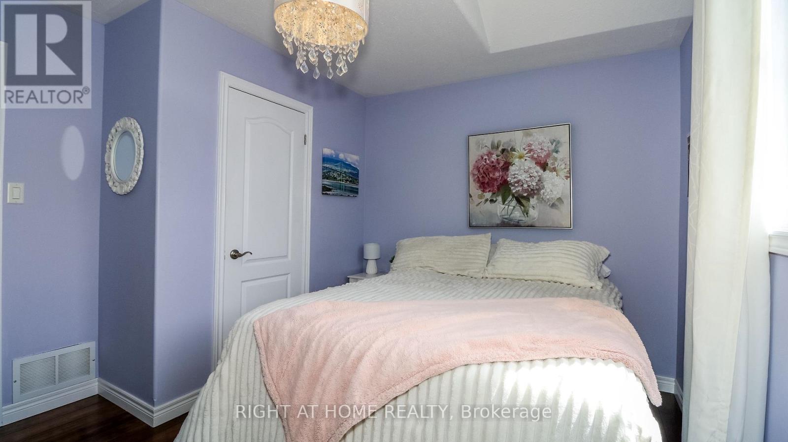 26 Stapleton Place, Barrie, ON