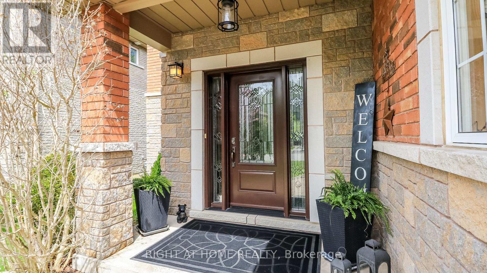 26 Stapleton Place, Barrie, ON