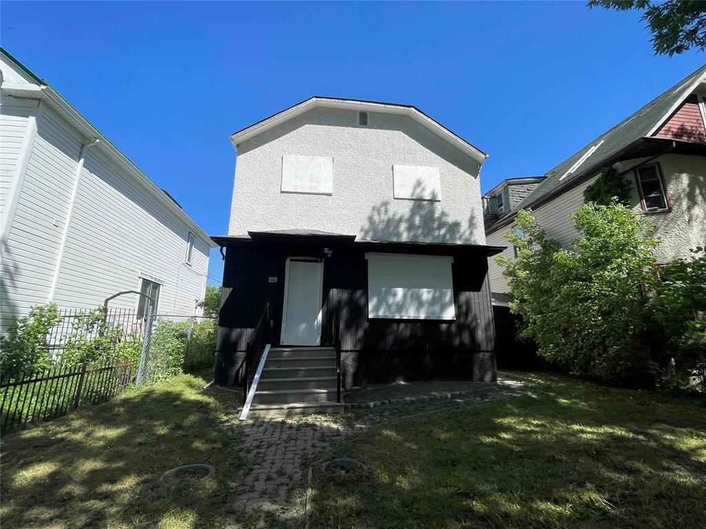 663 Agnes Street, Winnipeg, MB