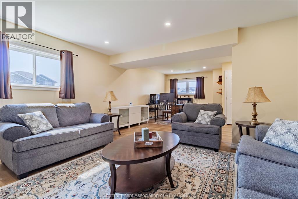79 Blackacre Crescent, Tilbury, ON