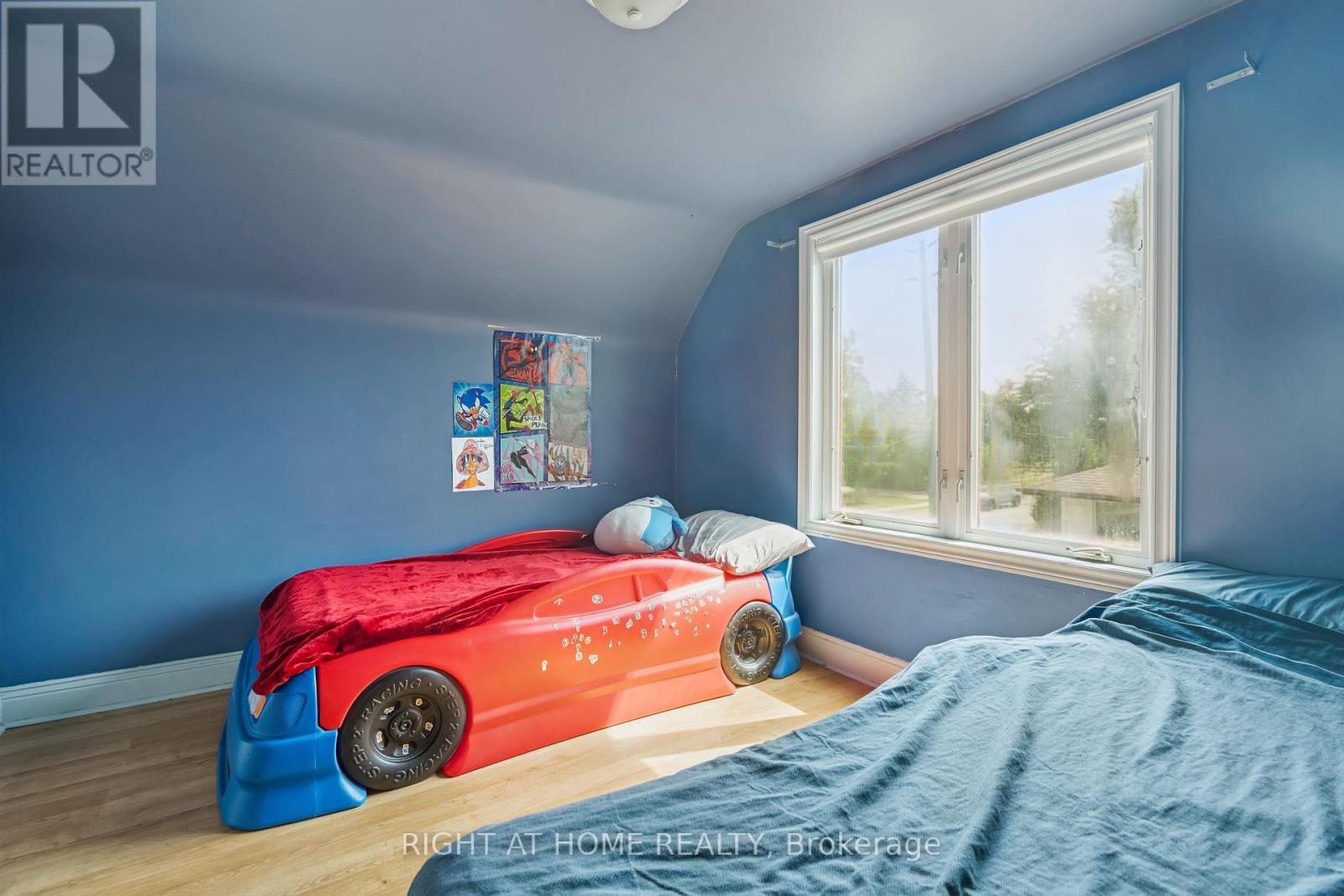 2343 Mountainside Drive, Burlington, ON