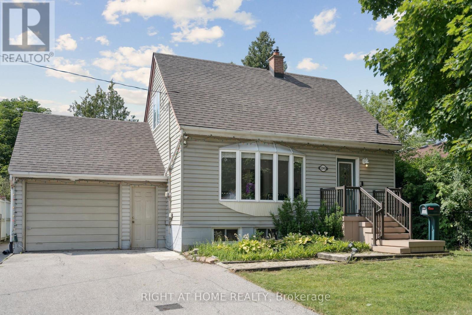 2343 Mountainside Drive, Burlington, ON