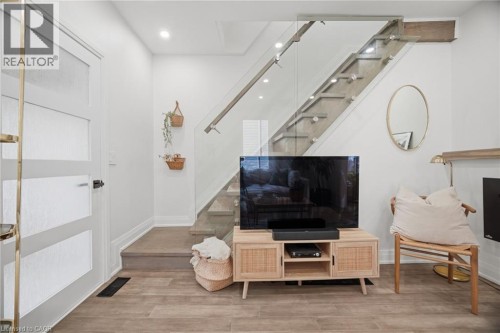 146 Campbell Avenue, Hamilton, ON 