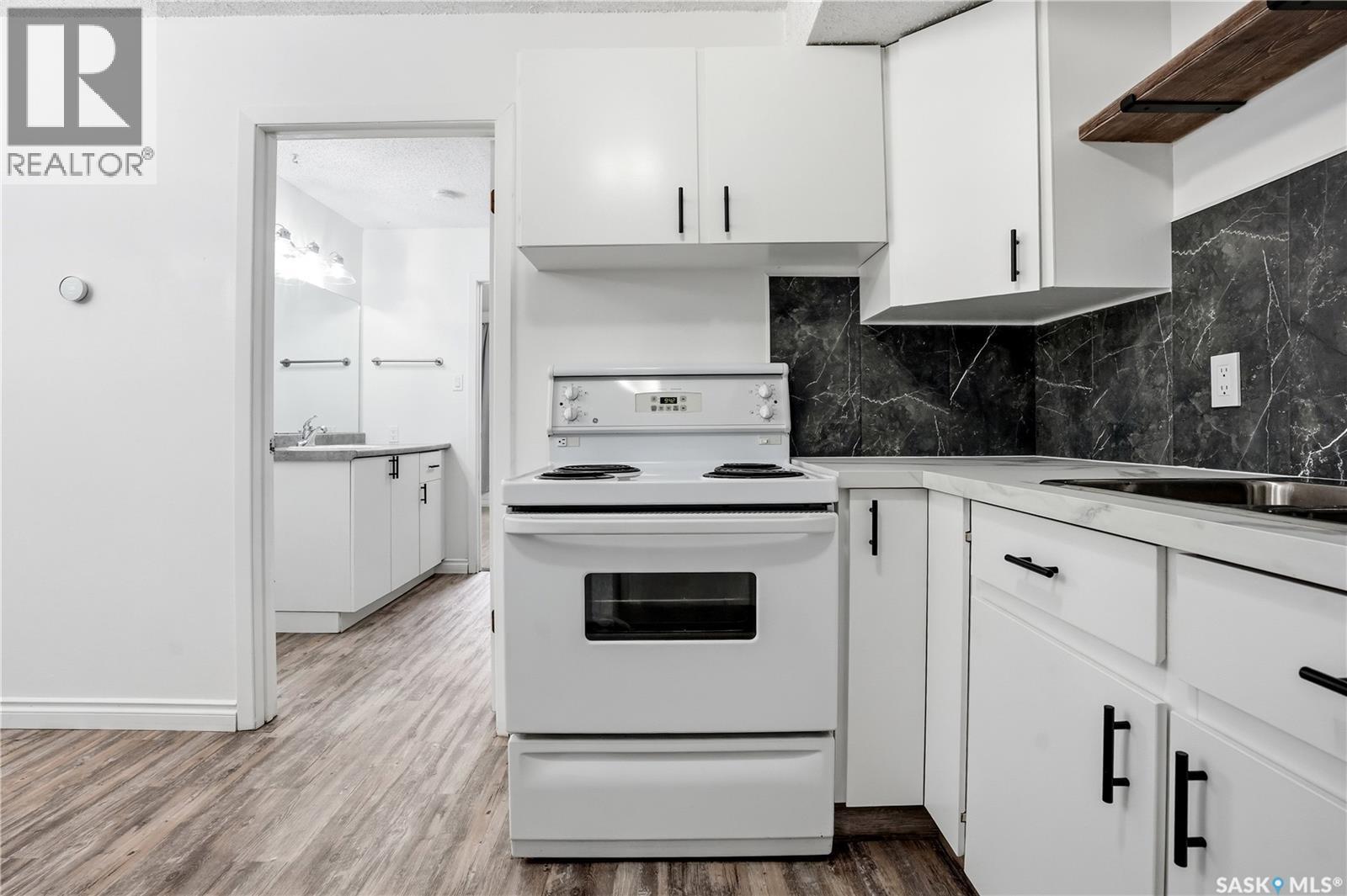 6906 Blakeney Drive, Regina, SK