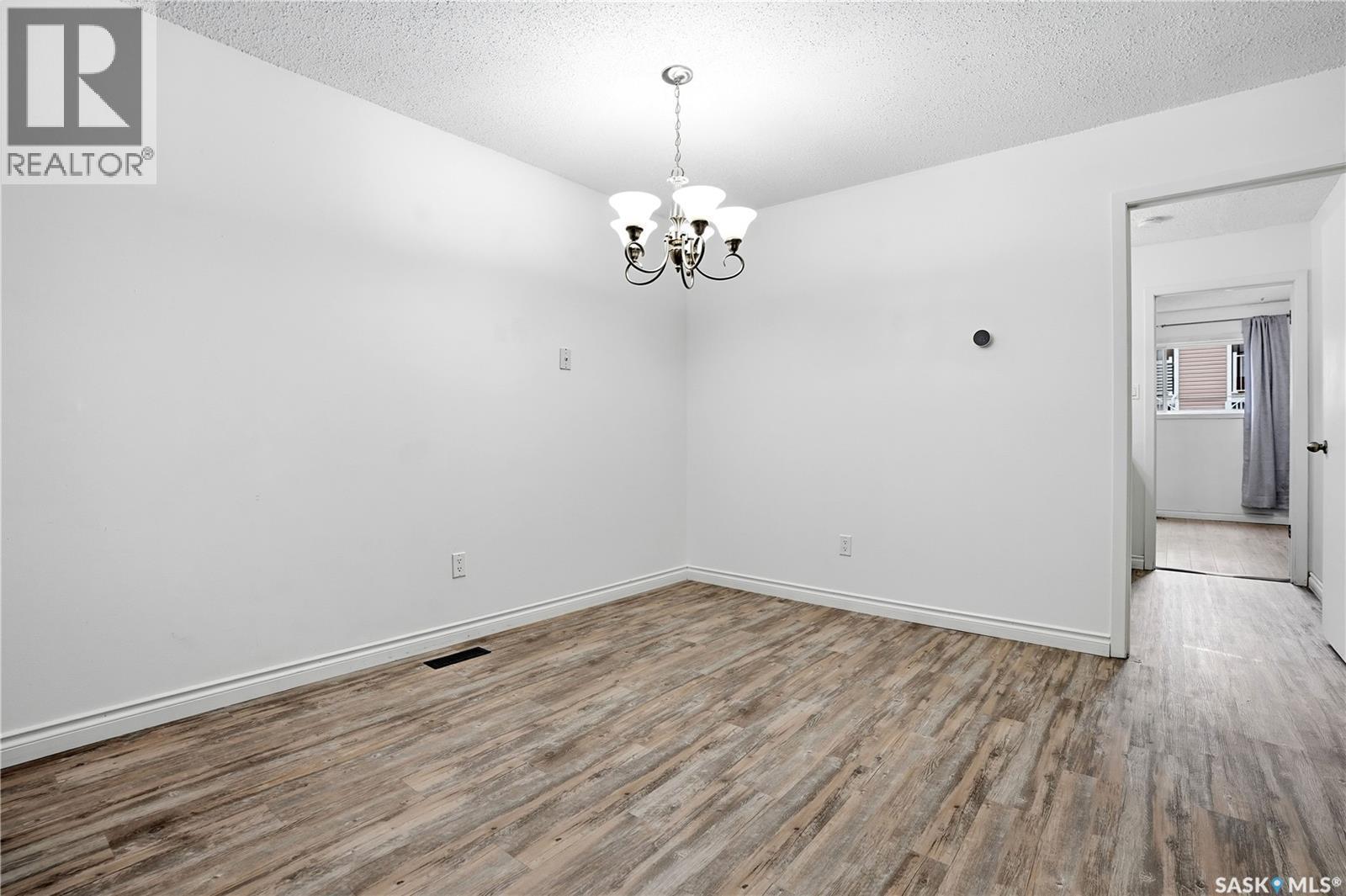6906 Blakeney Drive, Regina, SK