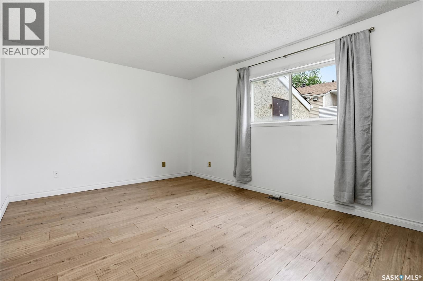 6906 Blakeney Drive, Regina, SK