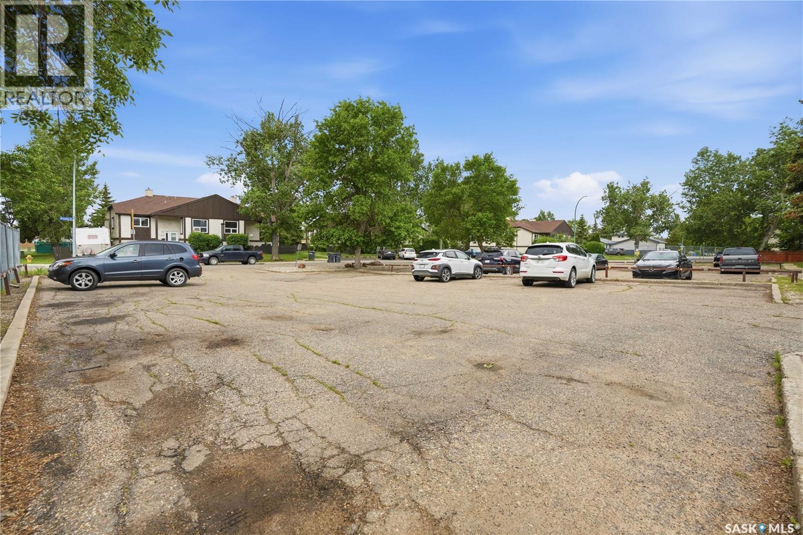 6906 Blakeney Drive, Regina, SK