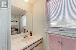 Ensuite Bathroom - 
