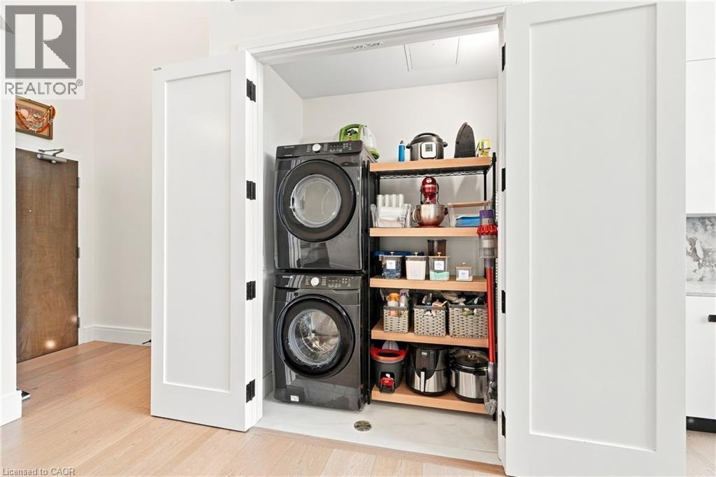 112 King Street E Unit# Ph5, Hamilton, ON