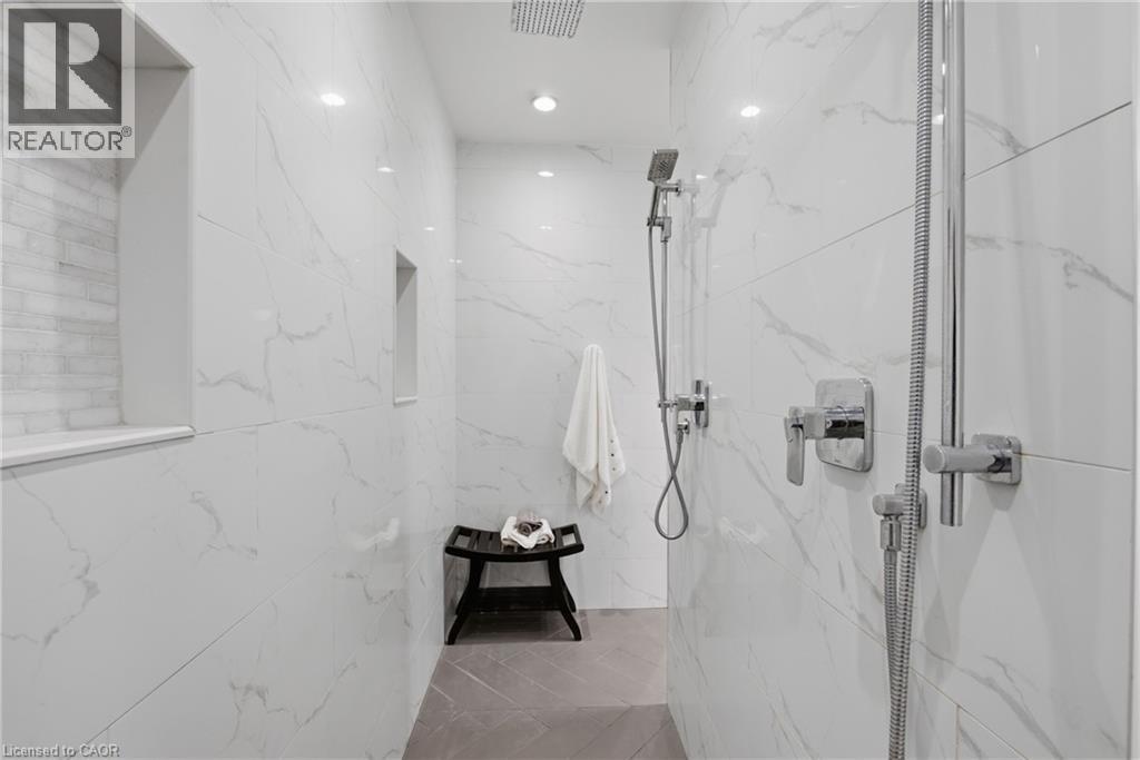 6 Tanner Circle Unit# 8, St. Catharines, ON