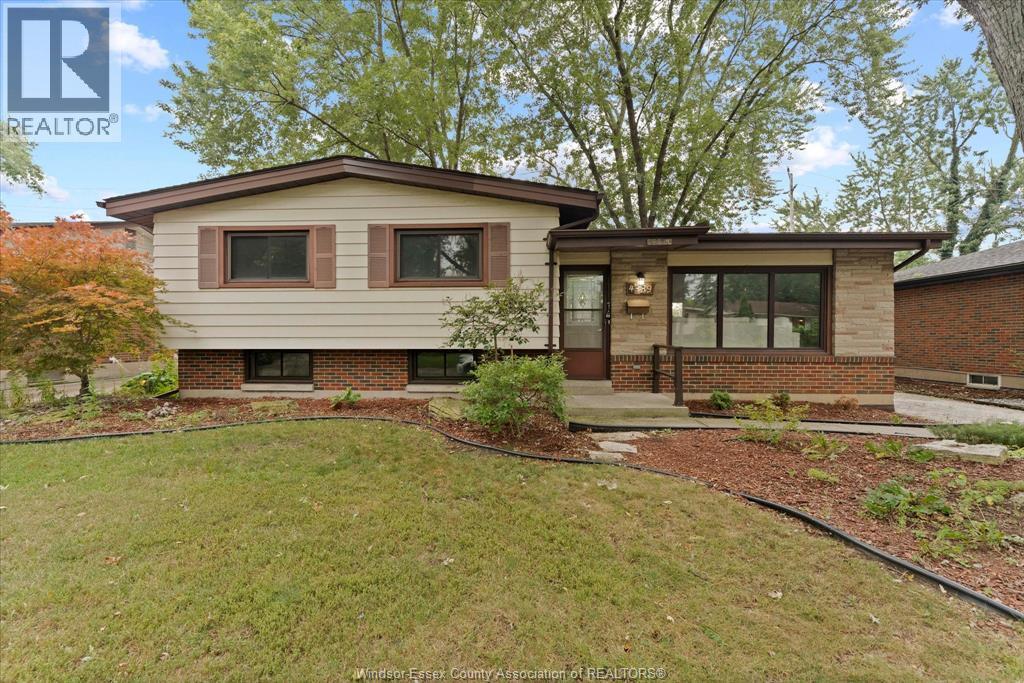 4339 Ashfield Crescent, Windsor, ON