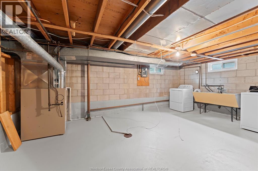 4339 Ashfield Crescent, Windsor, ON