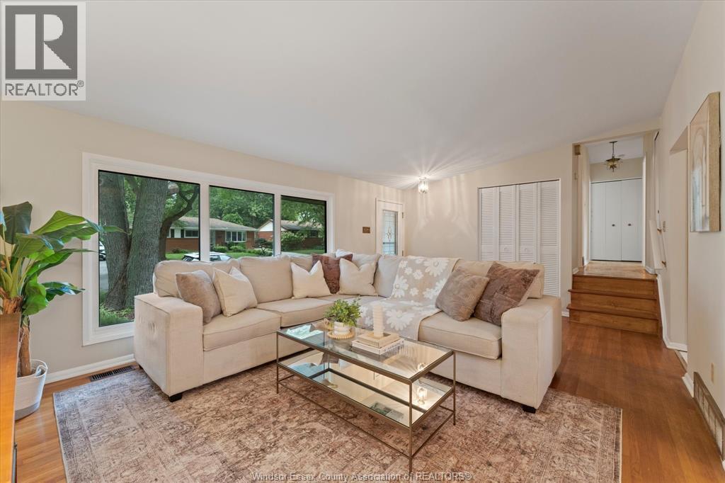 4339 Ashfield Crescent, Windsor, ON