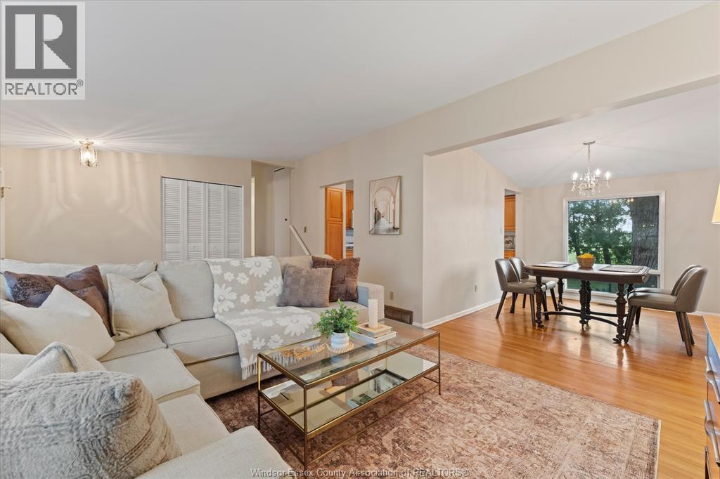 4339 Ashfield Crescent, Windsor, ON