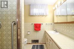 2nd Bathroom - 