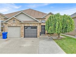 1594 HEATHERGLEN Drive Tecumseh, ON N8N 5B5
