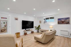 Family Room - 