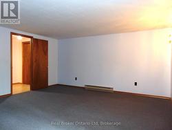 Primary Bedroom - 