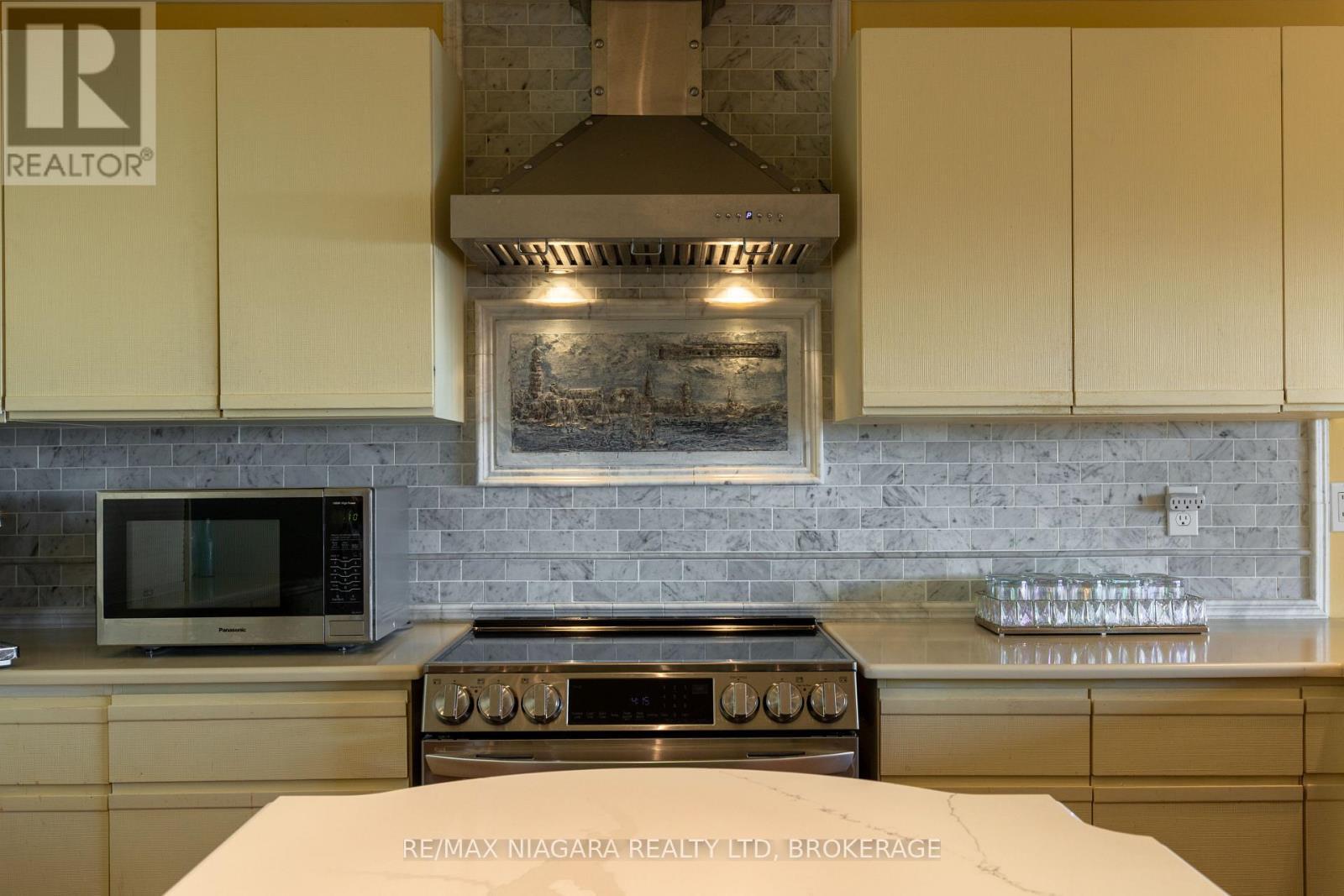 735 Lakeshore Road E, Port Colborne (Sherkston), ON