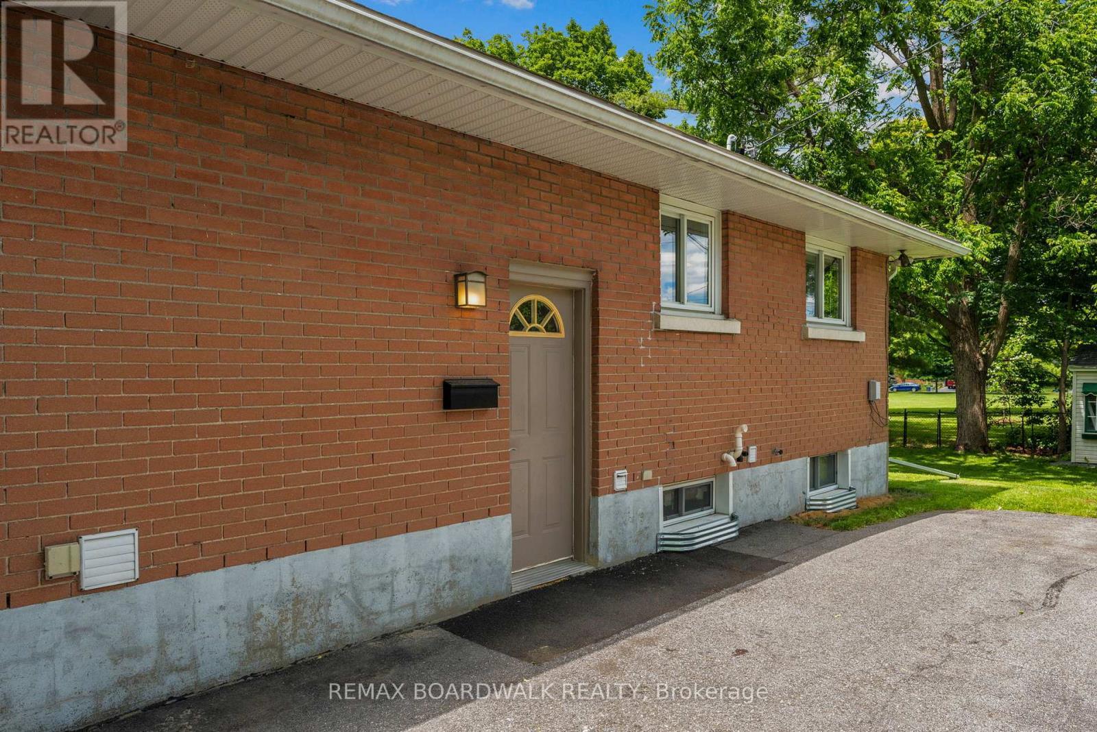 1311 Adirondack Drive, Ottawa, ON