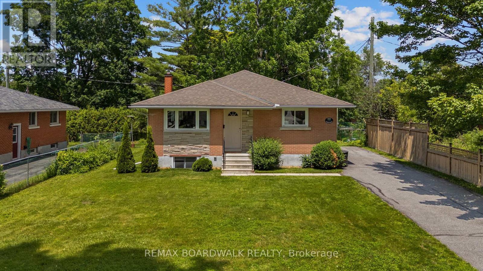 1311 Adirondack Drive, Ottawa, ON
