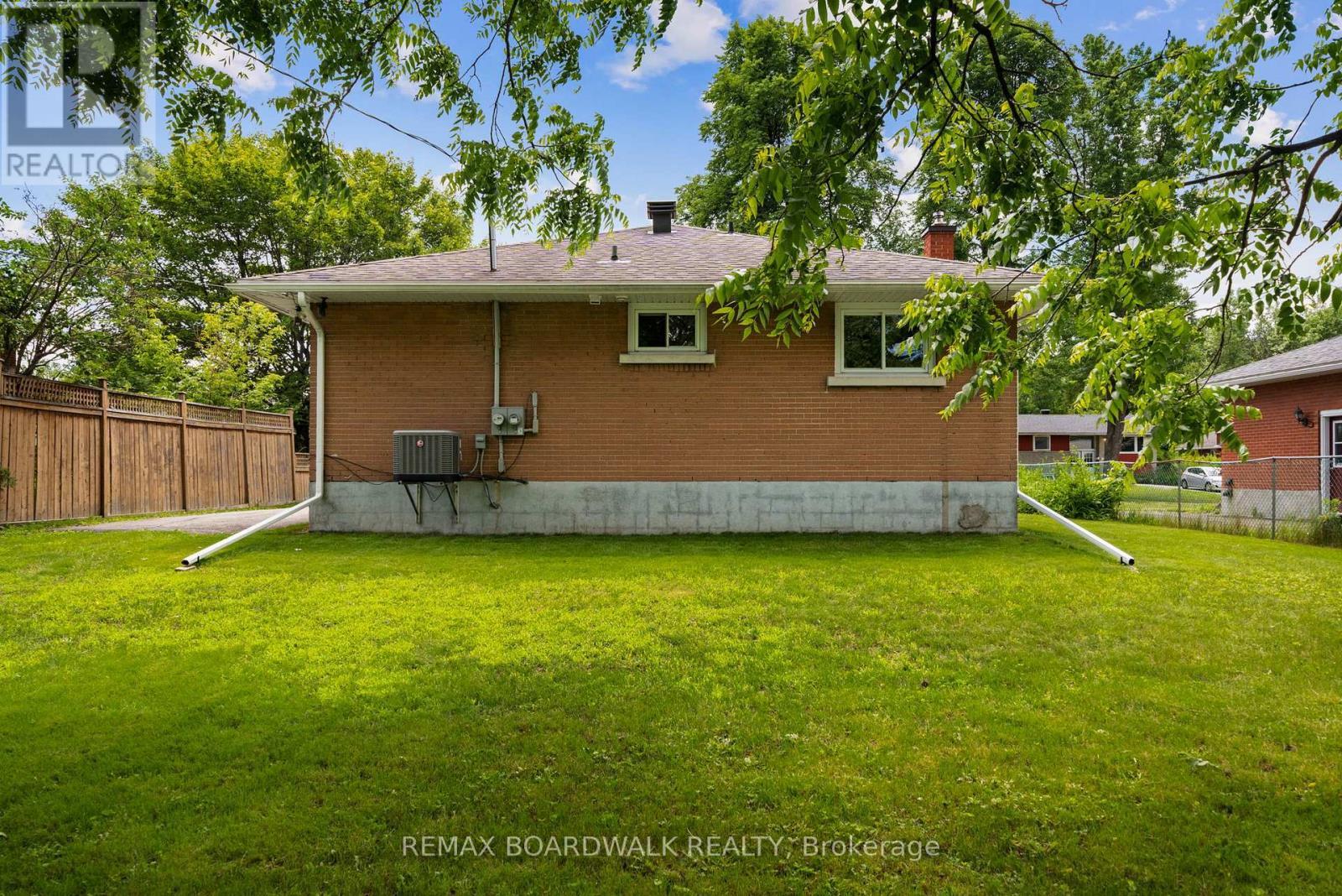 1311 Adirondack Drive, Ottawa, ON