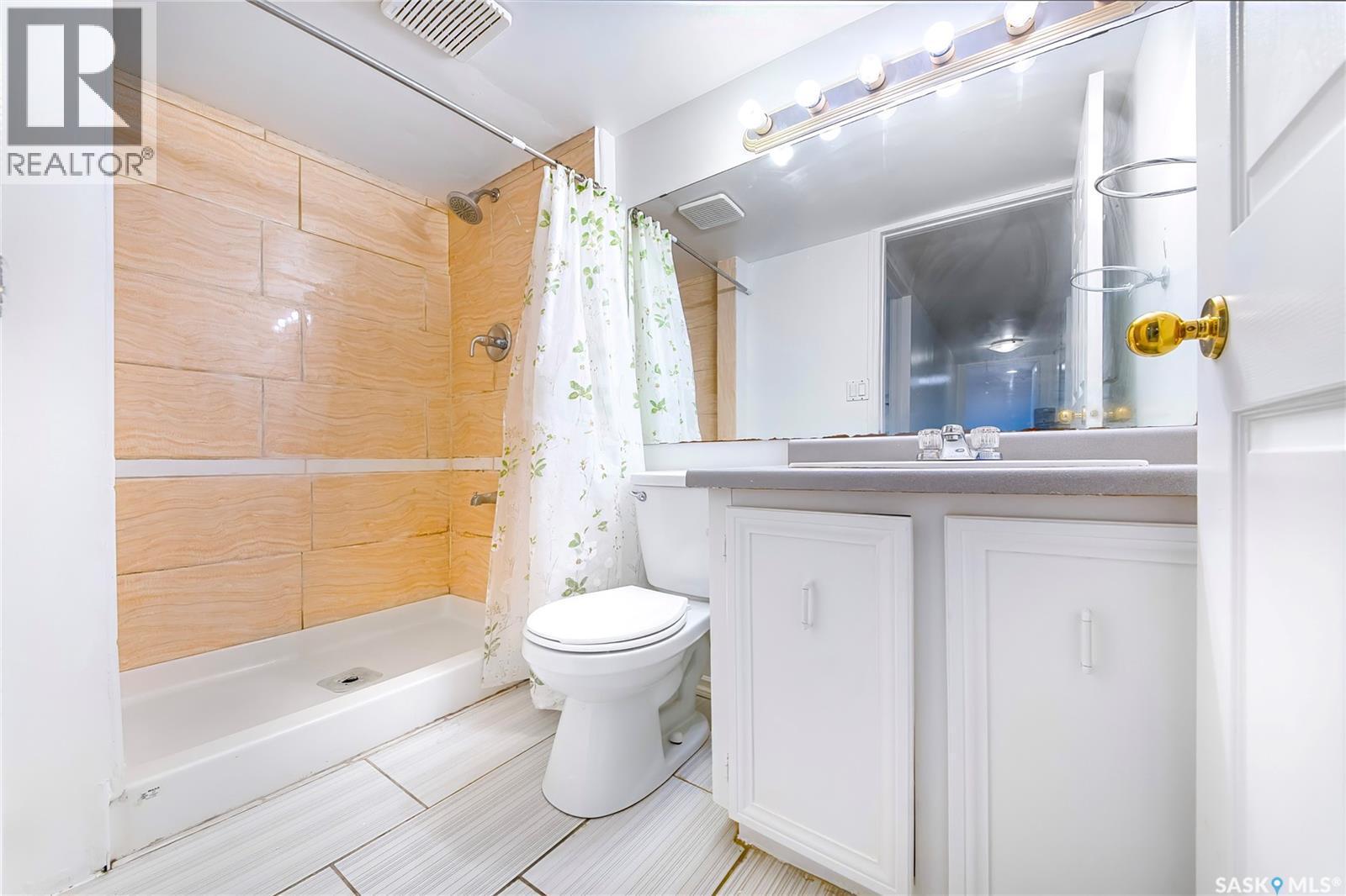 823 Northumberland Avenue, Saskatoon, SK