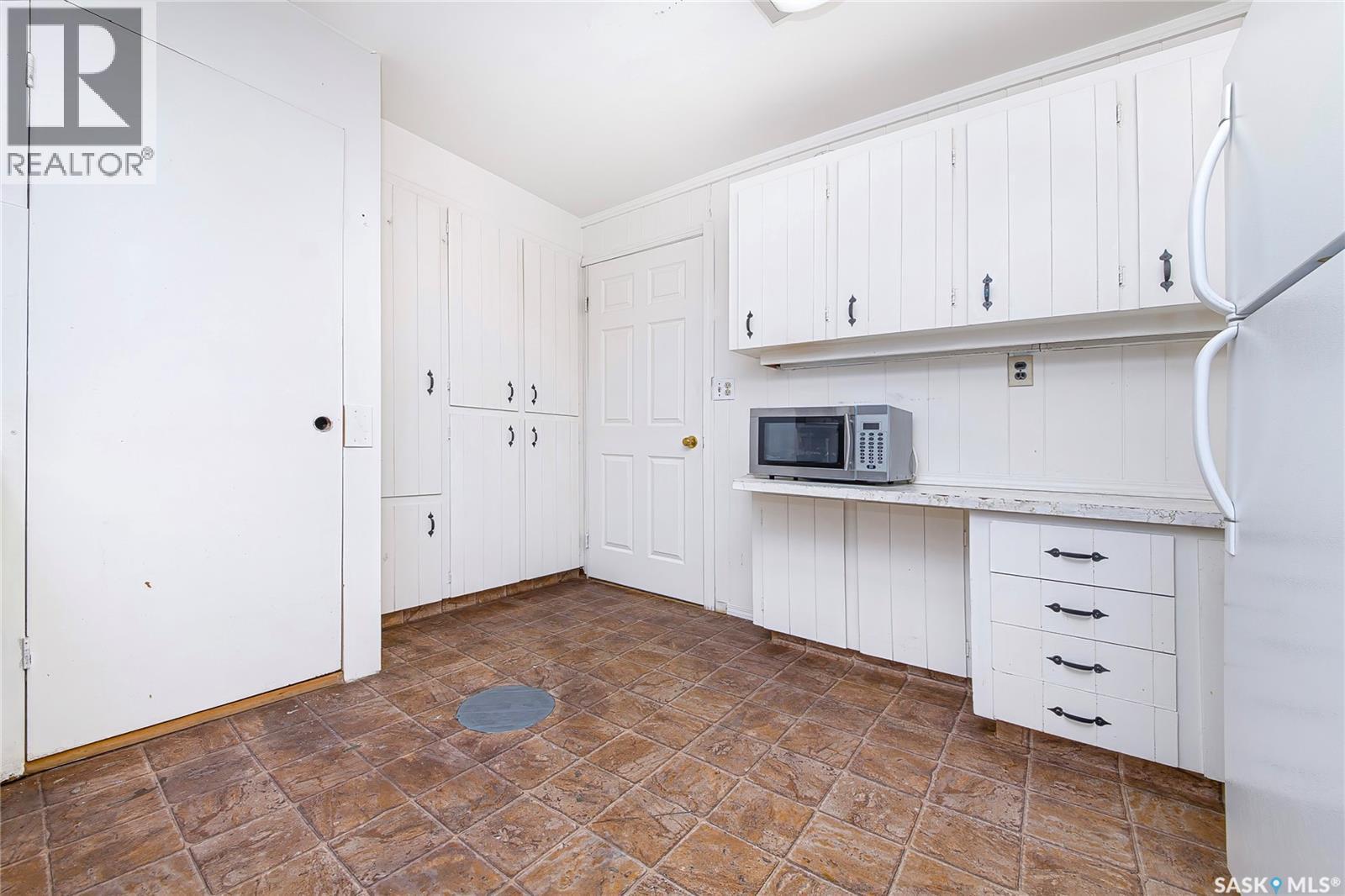 823 Northumberland Avenue, Saskatoon, SK