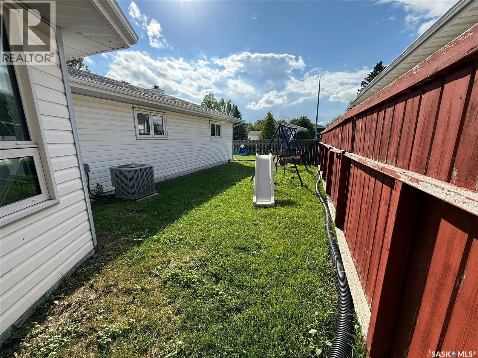 1849 Eaglesham Avenue, Weyburn, SK