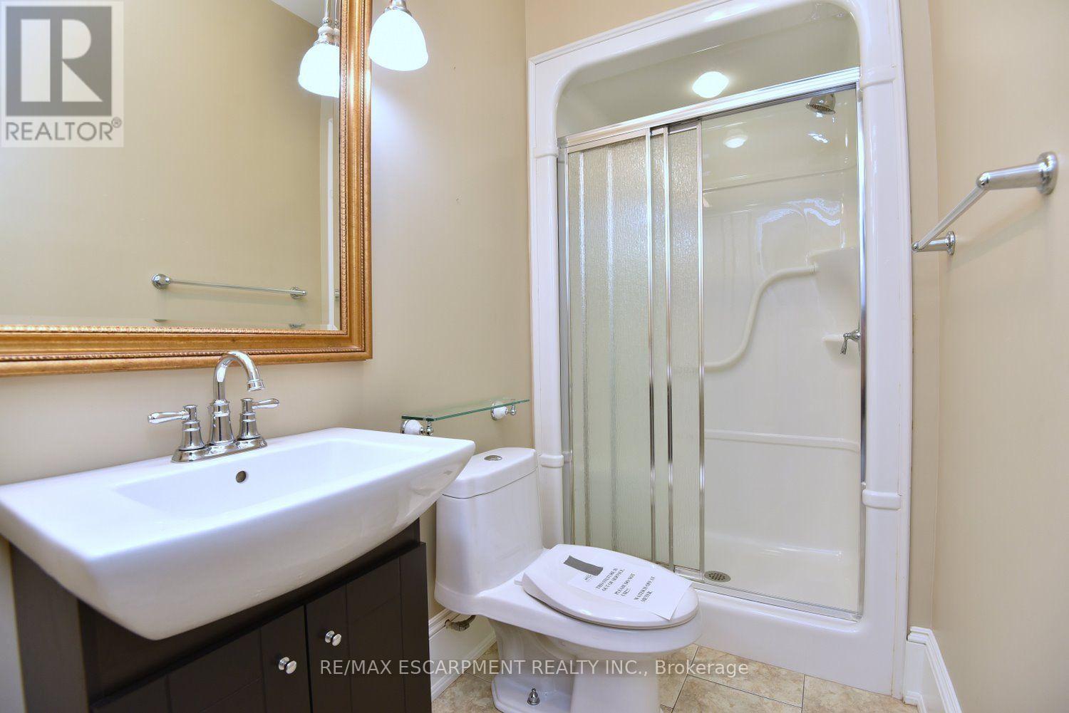 34 Holton Avenue S, Hamilton, ON