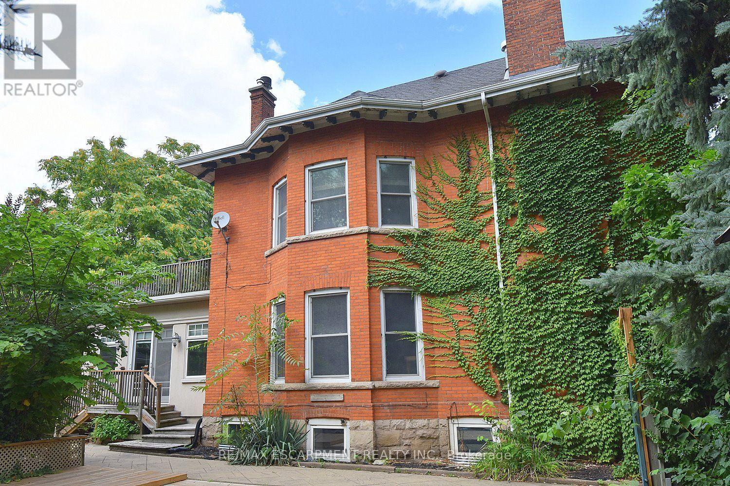34 Holton Avenue S, Hamilton, ON