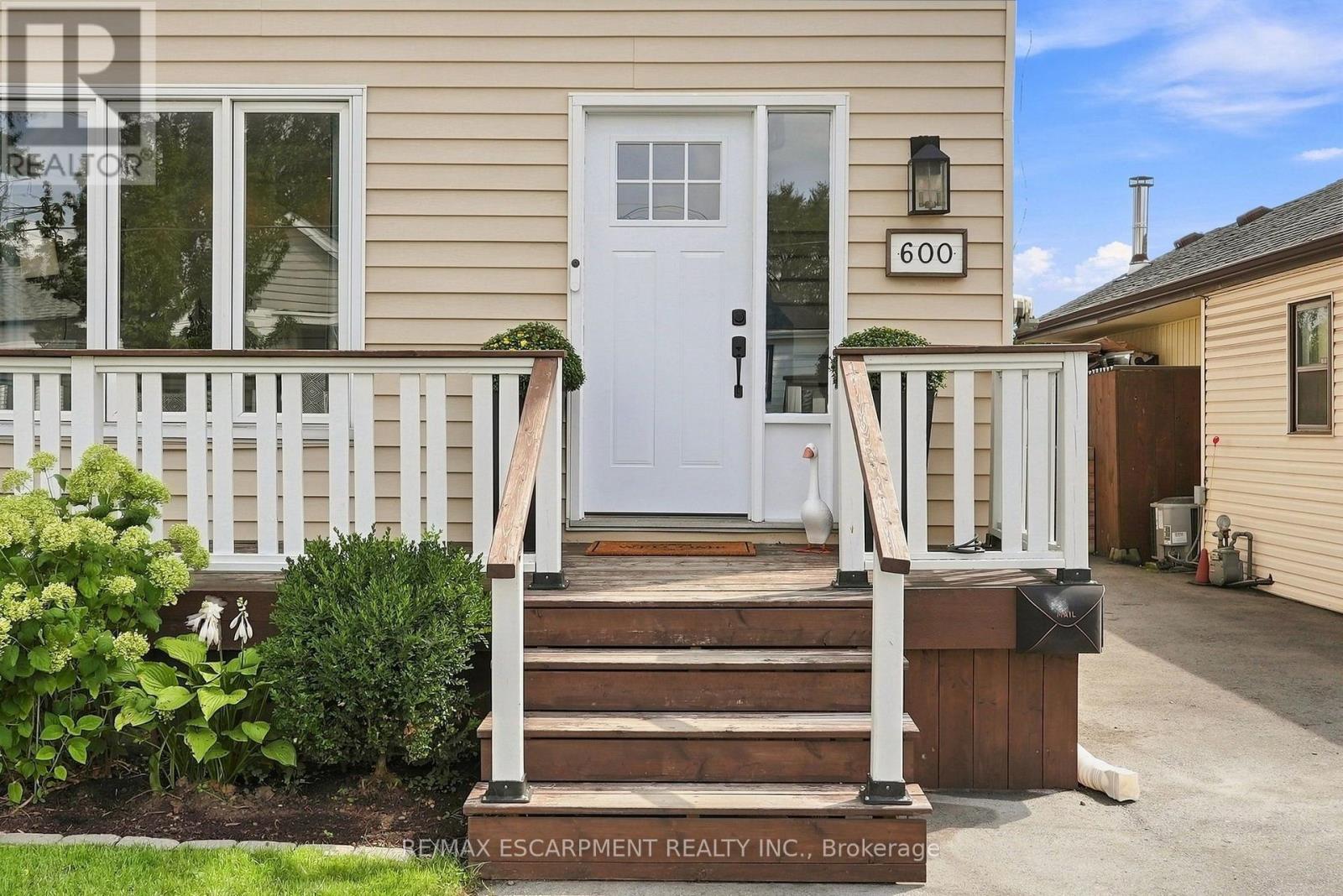 600 Quebec Street, Hamilton, ON