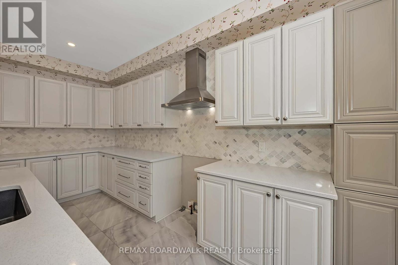 648 Decoeur Drive, Ottawa, ON