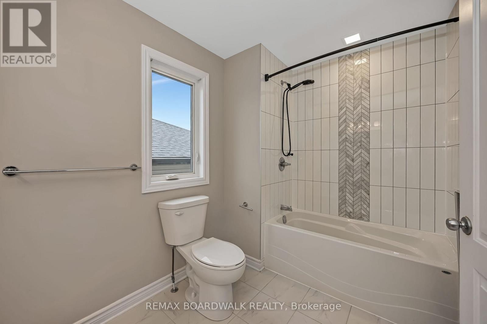 648 Decoeur Drive, Ottawa, ON