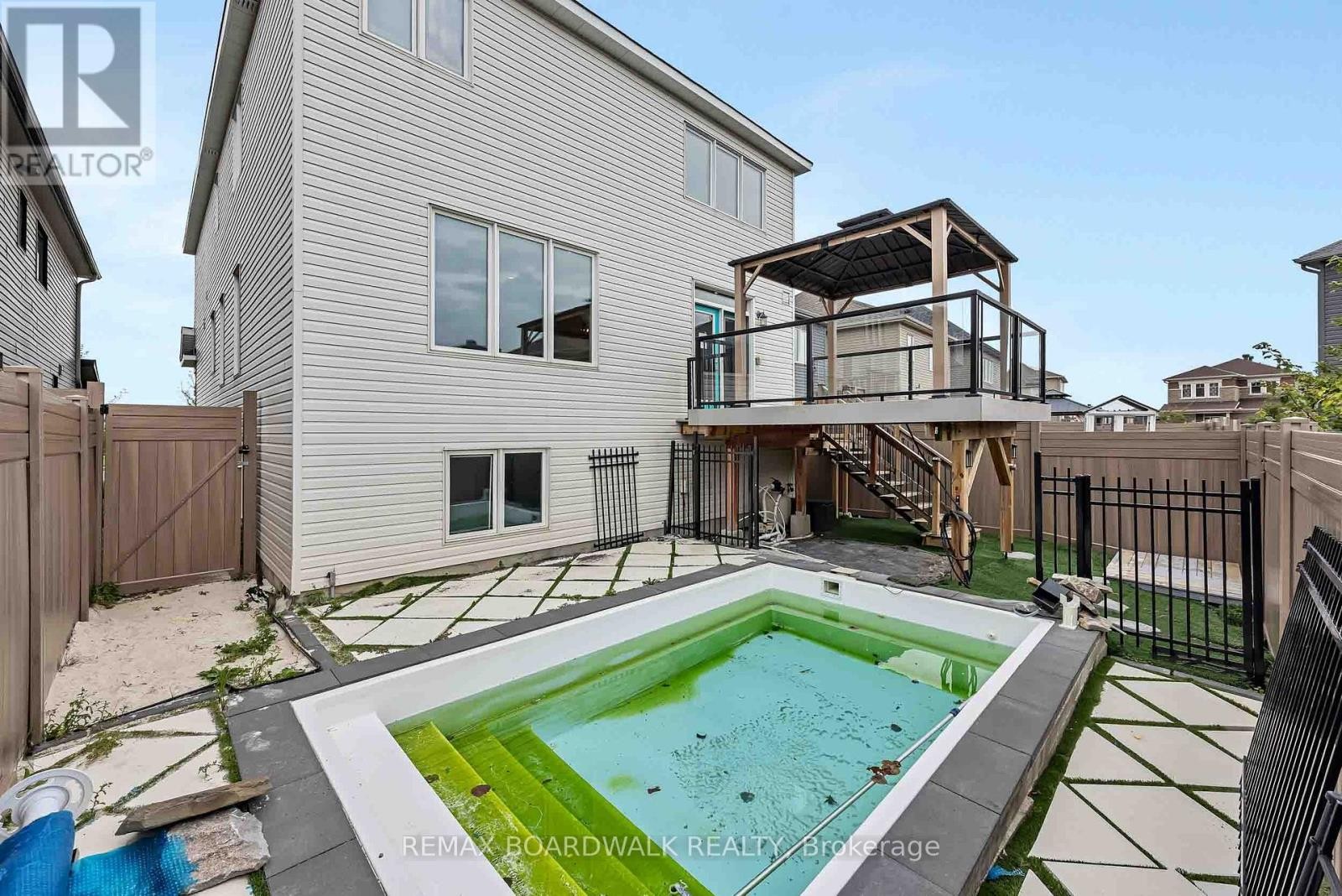 648 Decoeur Drive, Ottawa, ON