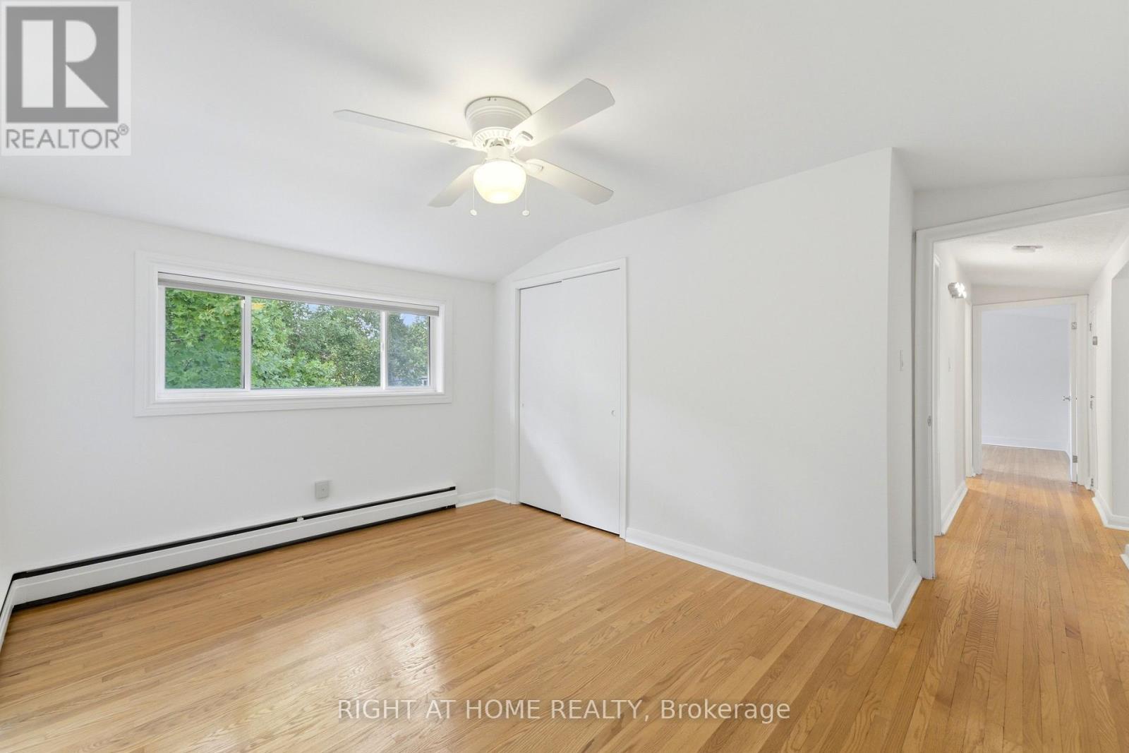 1244 De Quincy Crescent, Burlington, ON