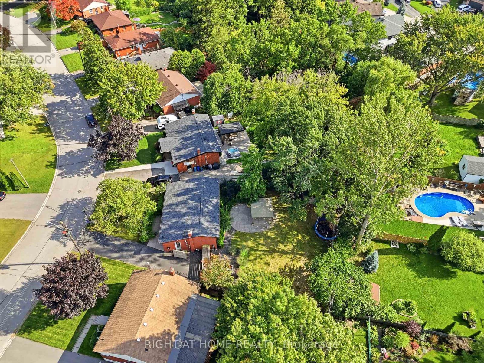 1244 De Quincy Crescent, Burlington, ON