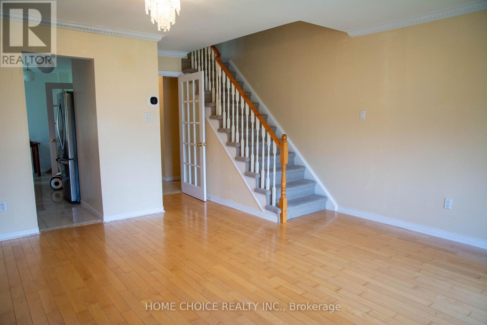 living/dining - 28 Tangle Briarway, Toronto, ON