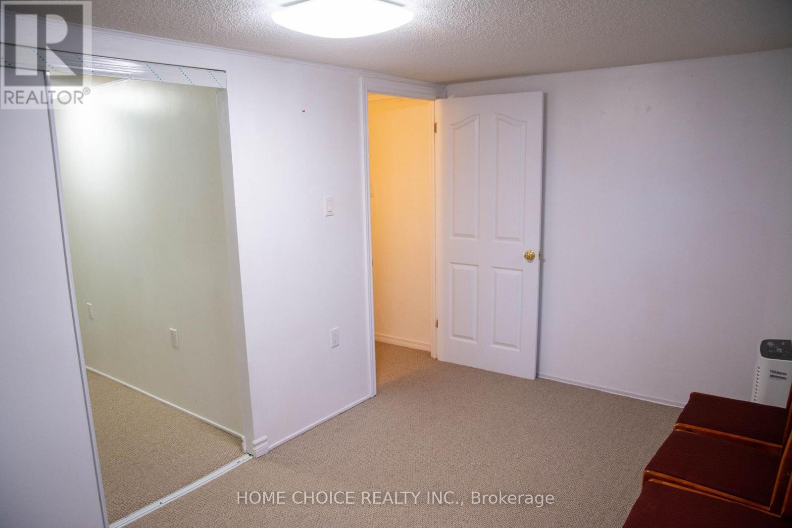 basement bedroom - 28 Tangle Briarway, Toronto, ON