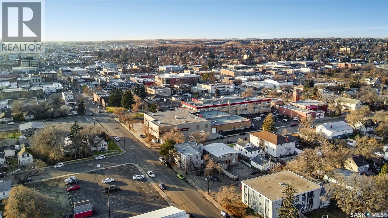 301 Cheadle Street E, Swift Current, SK