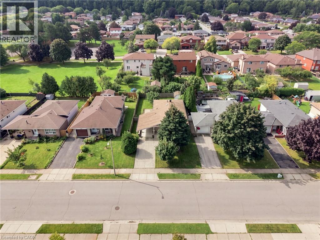 18 Glen Castle Drive, Stoney Creek, ON
