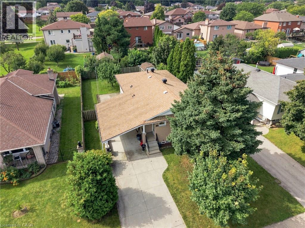 18 Glen Castle Drive, Stoney Creek, ON