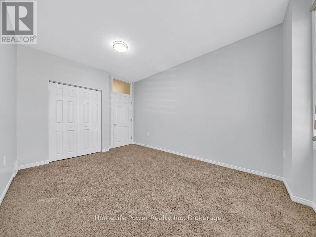 39 Reistview Street, Kitchener, ON