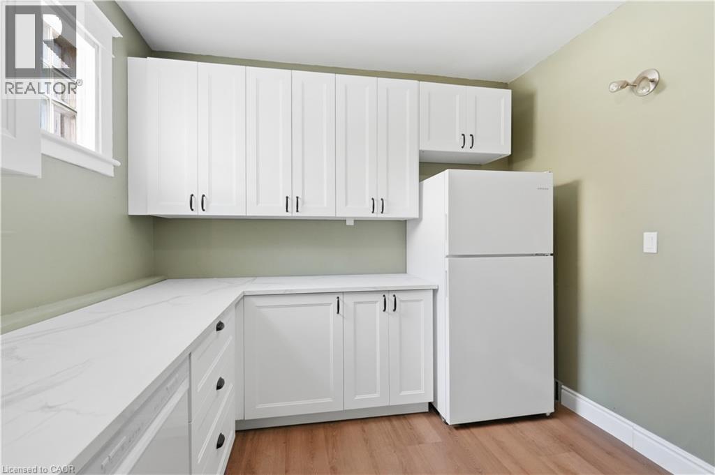 163 Grosvenor Avenue S, Hamilton, ON