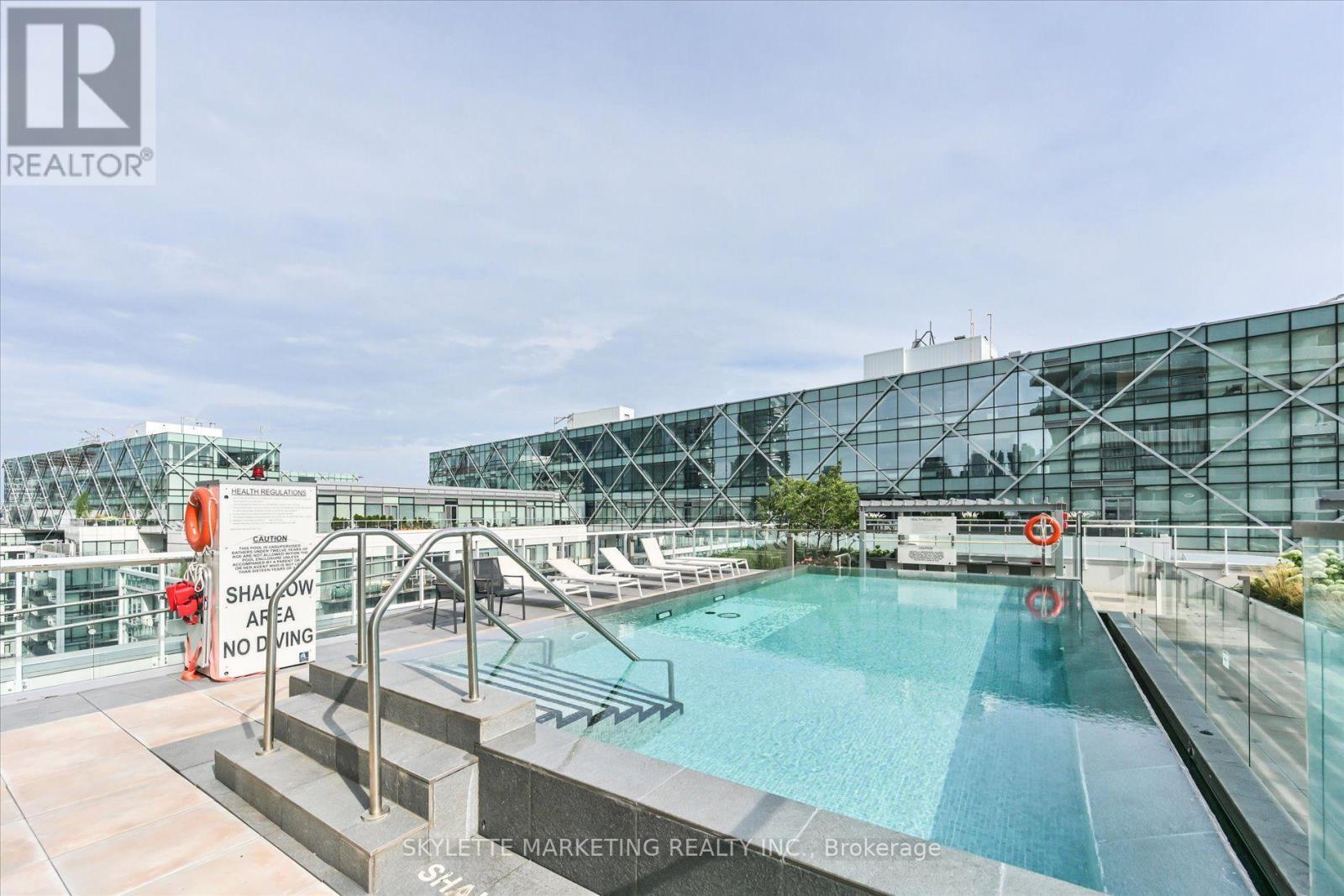 617 - 15 Queens Quay E, Toronto, ON