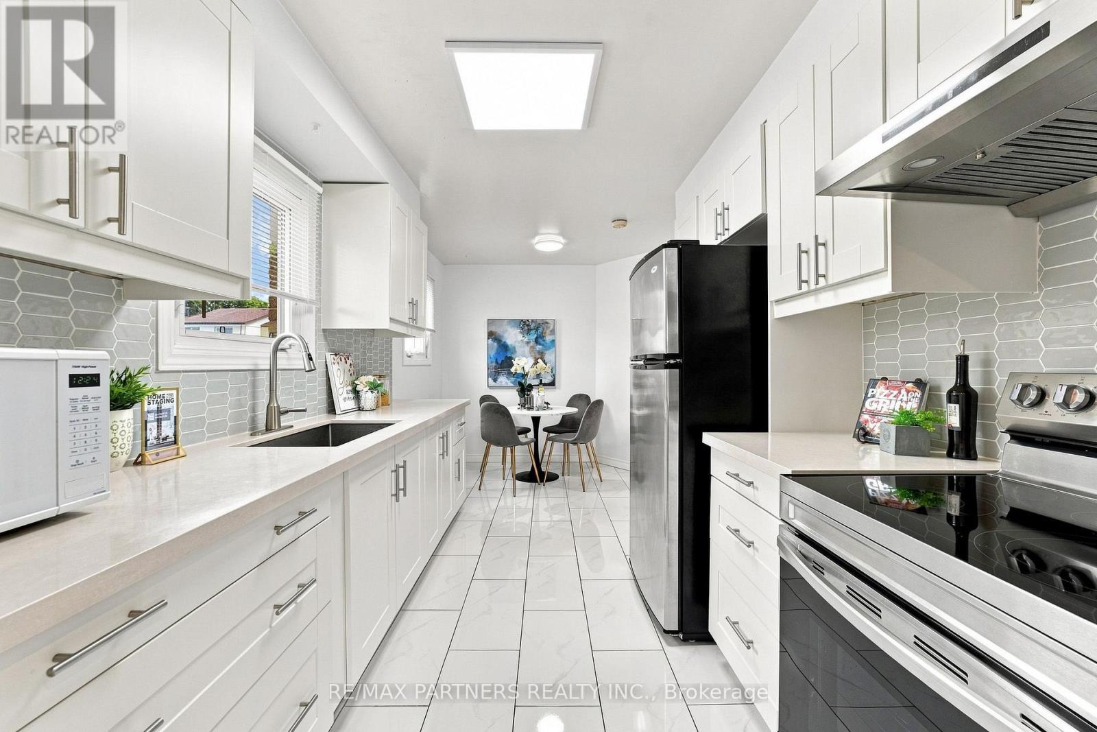 26 Blue Eagle Trail, Toronto, ON