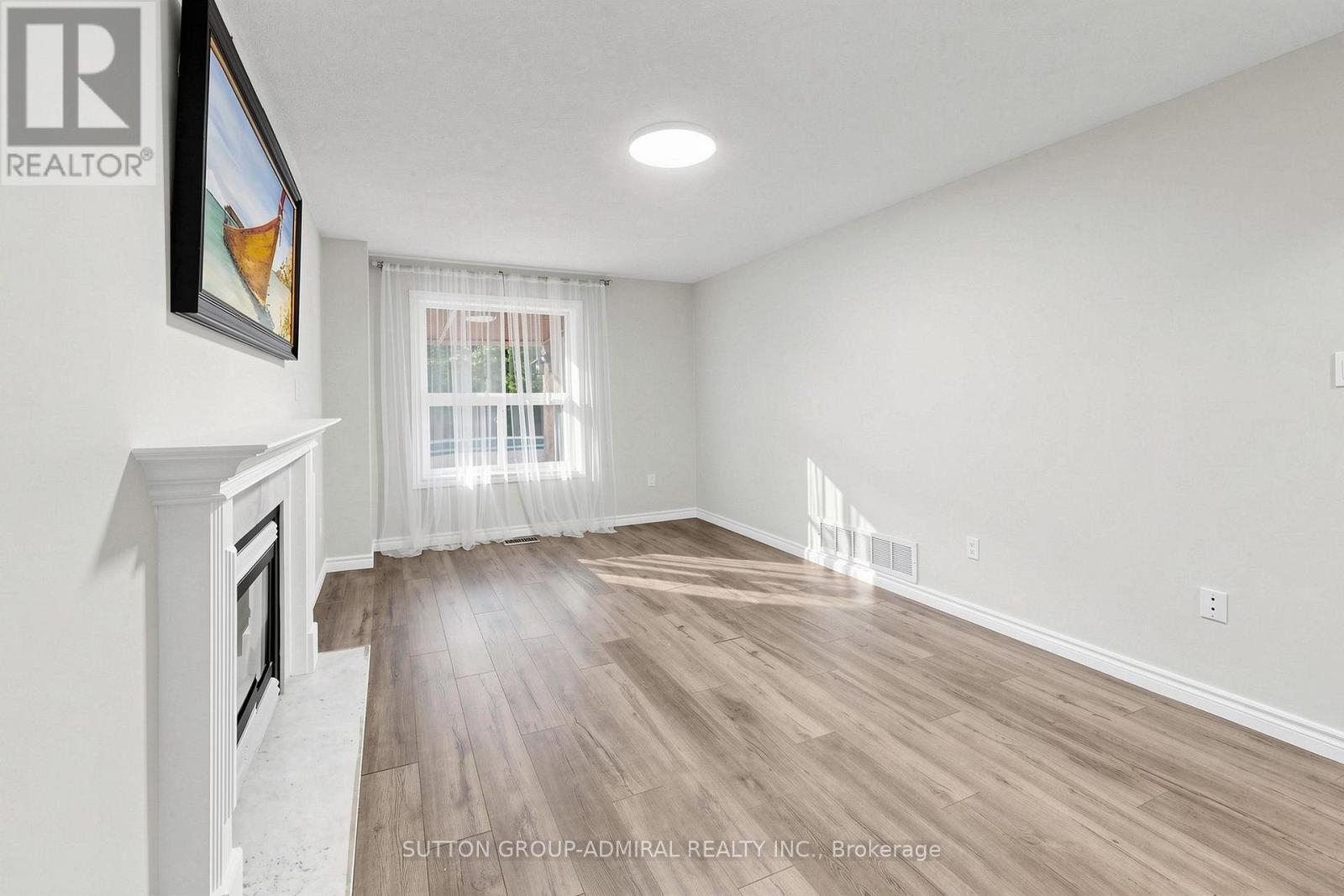 38 Felt Crescent, Barrie, ON