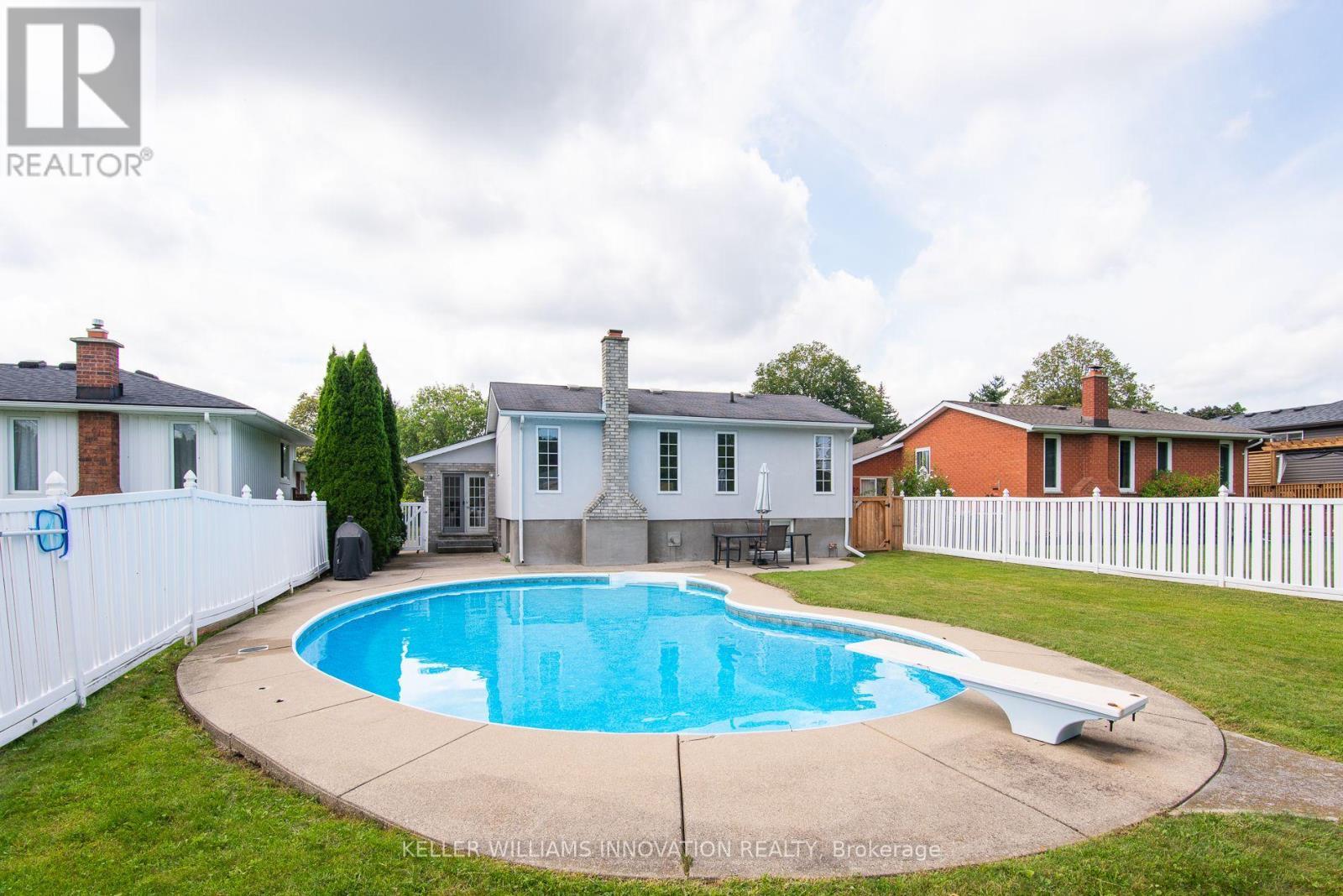112 Michener Crescent, Kitchener, ON